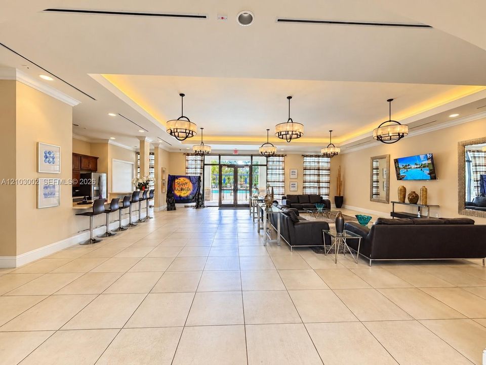 For Rent: $3,100 (3 beds, 2 baths, 1829 Square Feet)