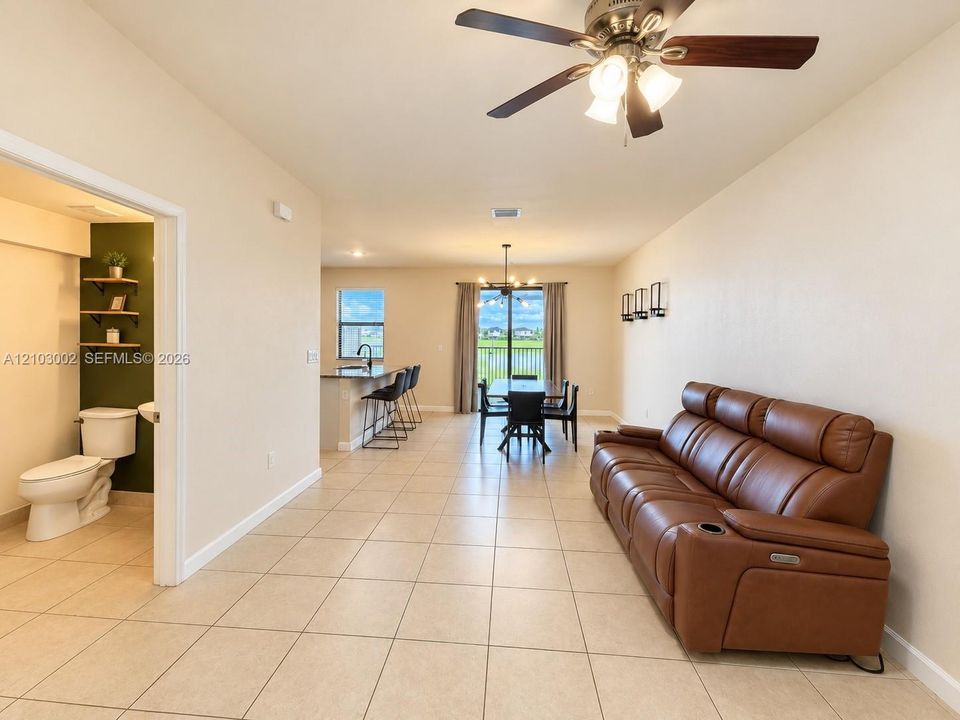 For Rent: $3,100 (3 beds, 2 baths, 1829 Square Feet)