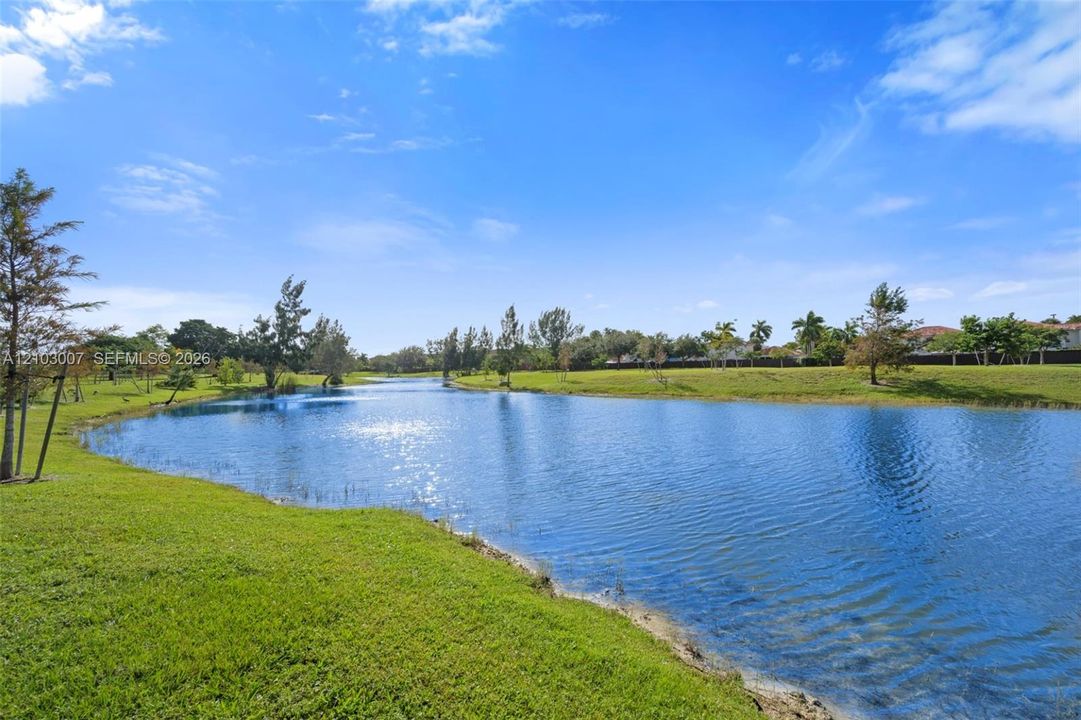 For Rent: $3,000 (3 beds, 2 baths, 1328 Square Feet)