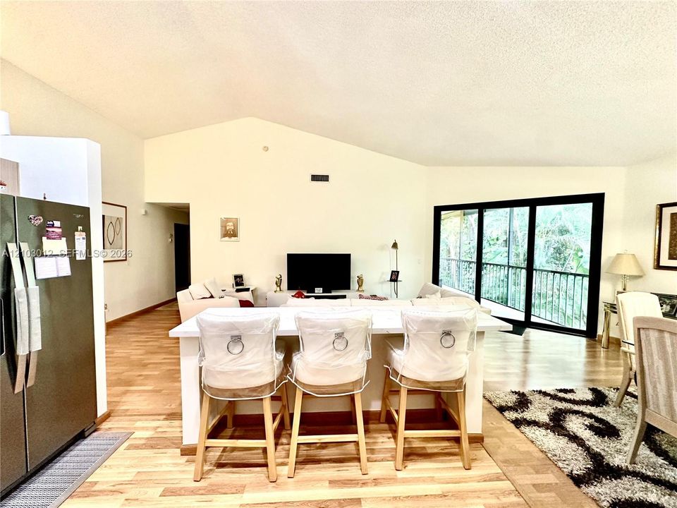 En Venta: $475,000 (3 camas, 2 baños, 1747 Pies cuadrados)