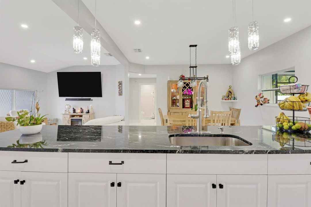 House3-22