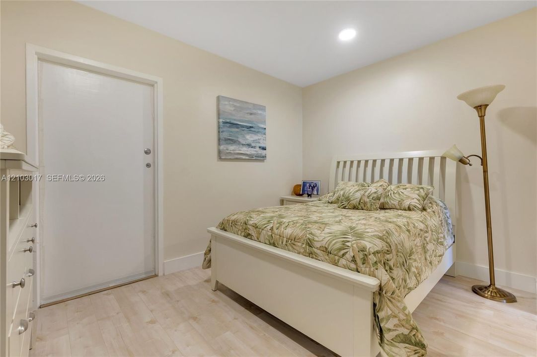 Third Bedroom / Tercer dormitorio
