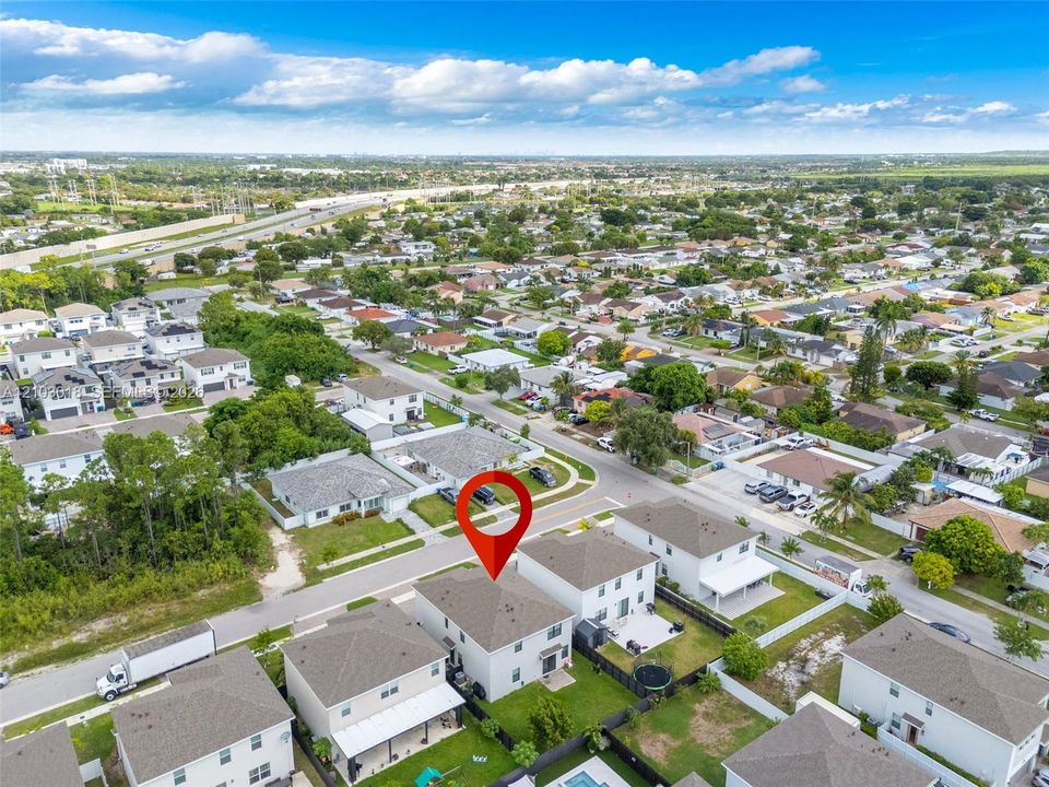 На продажу: $769,000 (5 спален, 3 ванн, 2980 Квадратных фут)