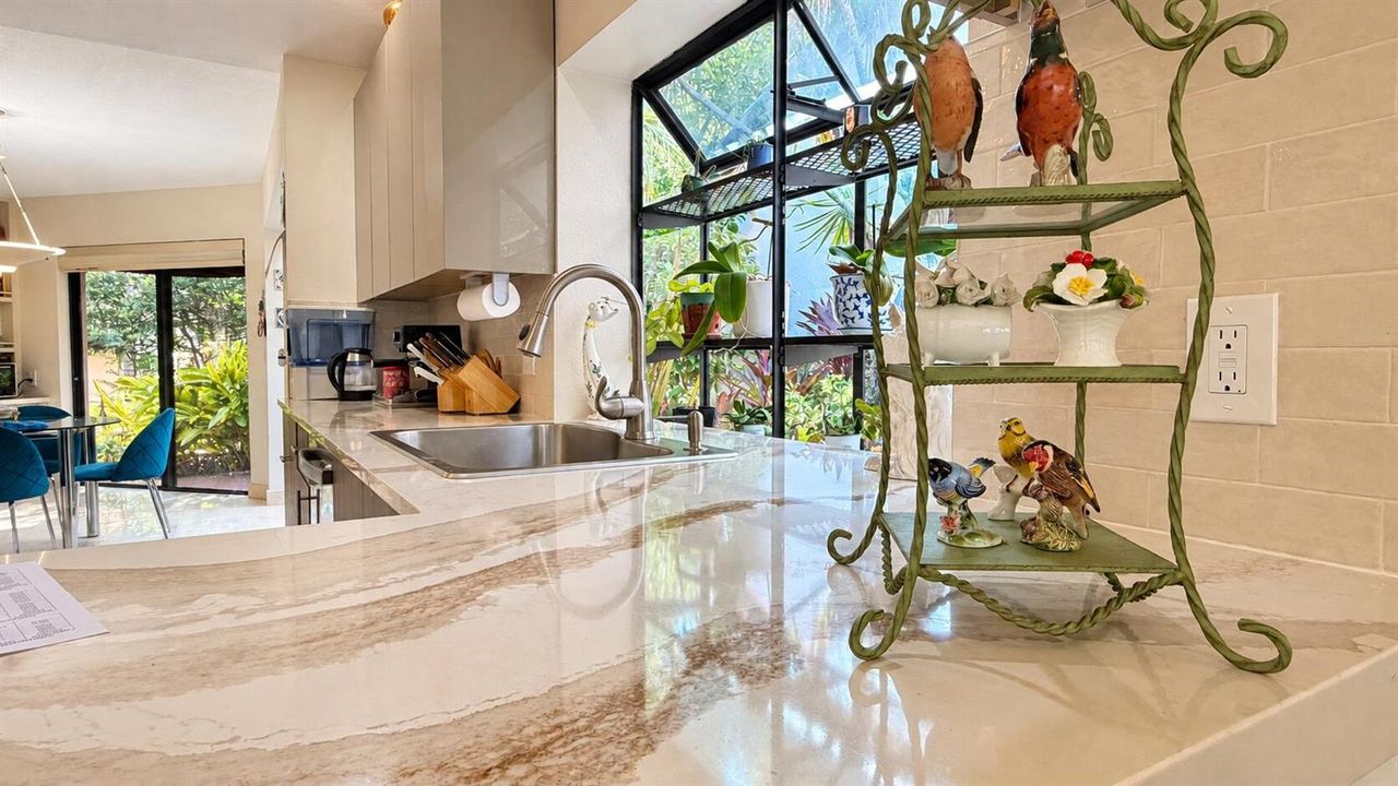 Warm daylight, balanced interior-4