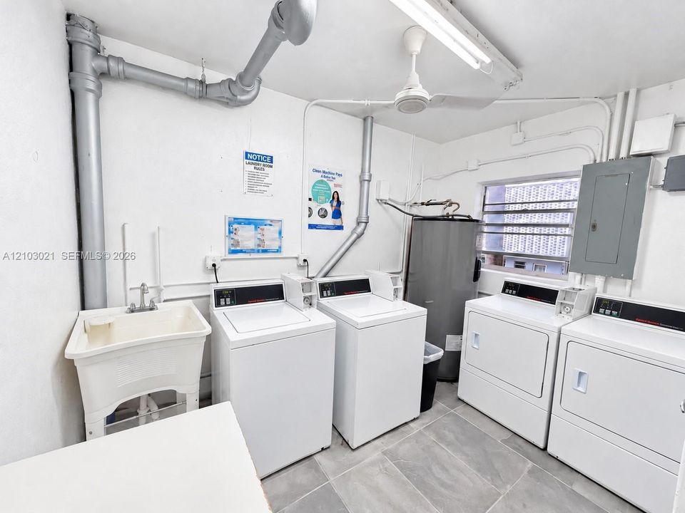 В аренду: $1,900 (1 спален, 1 ванн, 1081 Квадратных фут)
