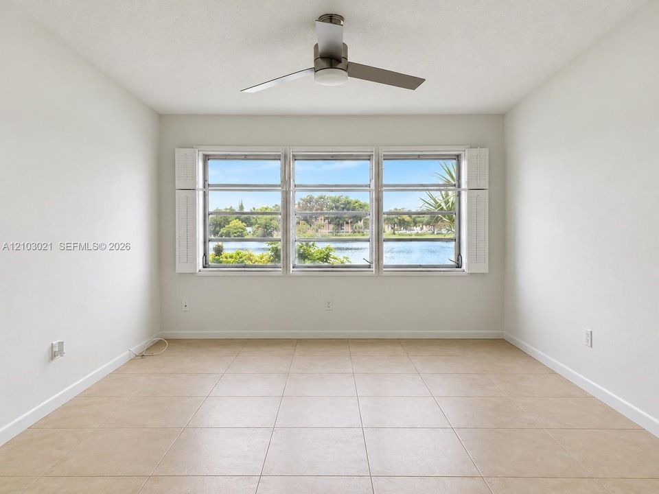 В аренду: $1,900 (1 спален, 1 ванн, 1081 Квадратных фут)