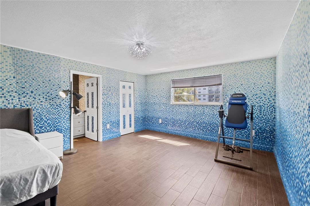 На продажу: $319,000 (2 спален, 2 ванн, 1112 Квадратных фут)