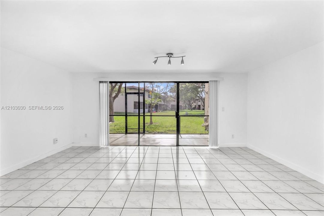 For Rent: $2,500 (3 beds, 2 baths, 1512 Square Feet)