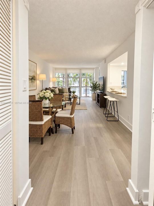 En Venta: $248,500 (1 camas, 1 baños, 1075 Pies cuadrados)