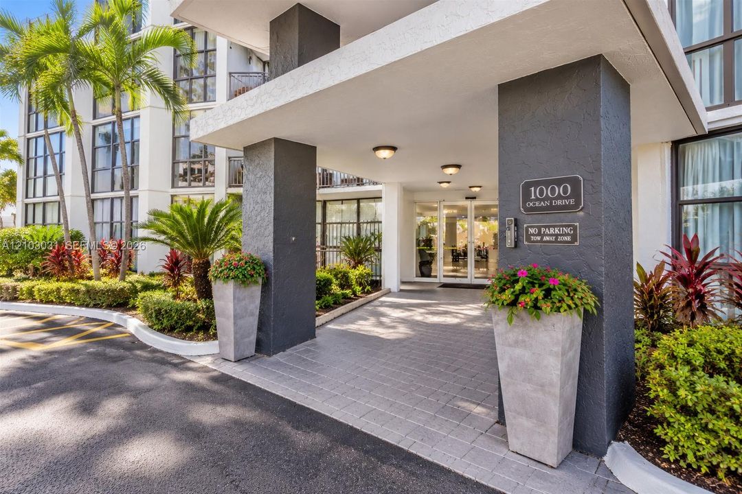 En Venta: $248,500 (1 camas, 1 baños, 1075 Pies cuadrados)