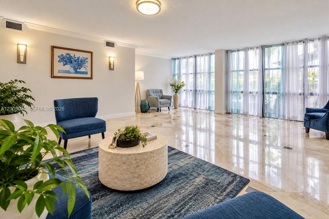 En Venta: $248,500 (1 camas, 1 baños, 1075 Pies cuadrados)