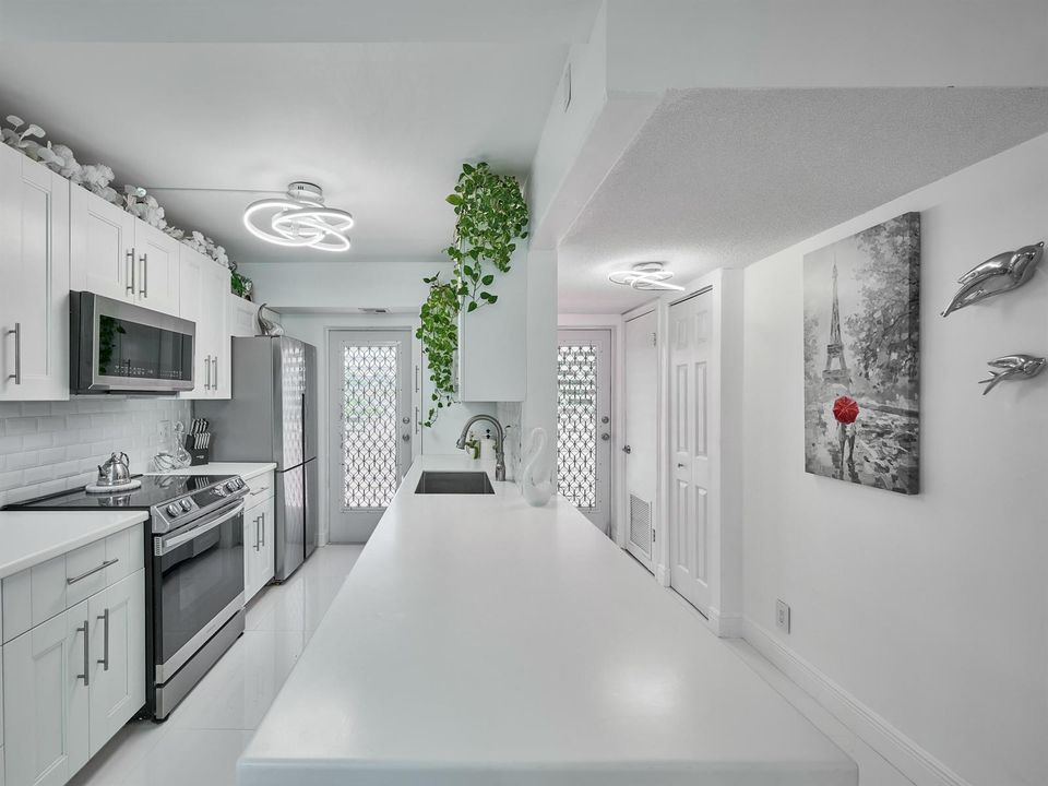 Entry & Kitchen