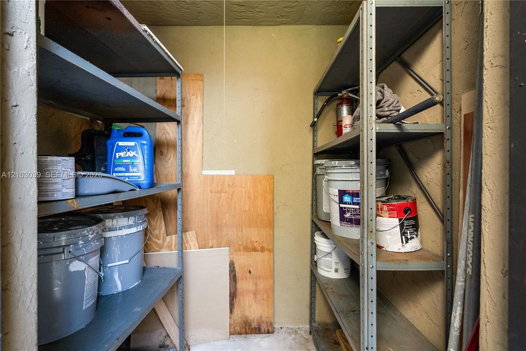 For Sale: $350,000 (2 beds, 2 baths, 1332 Square Feet)