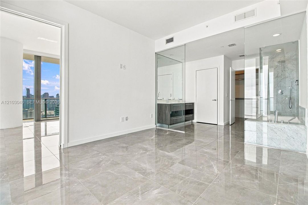 На продажу: $2,399,000 (4 спален, 4 ванн, 1871 Квадратных фут)
