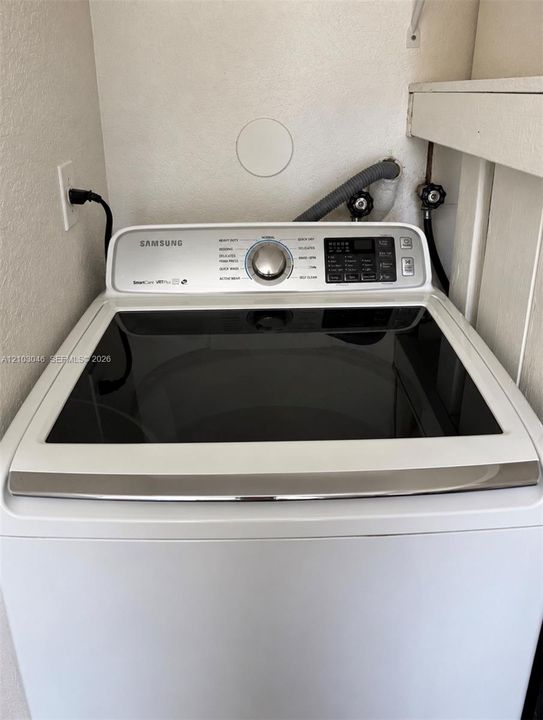 For Rent: $3,500 (2 beds, 2 baths, 1356 Square Feet)