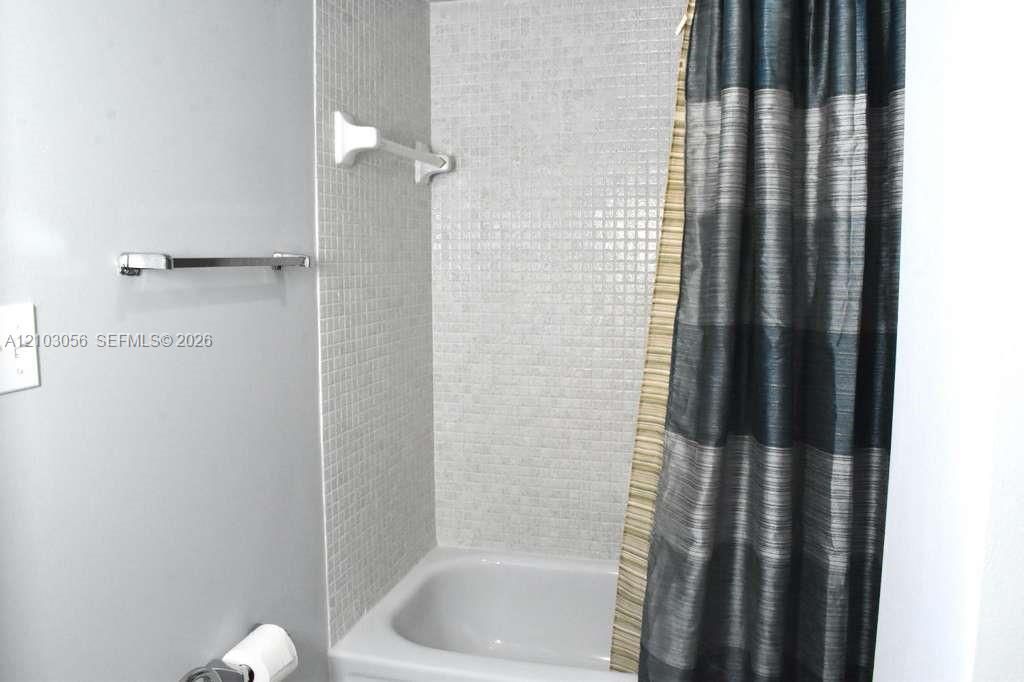 En Renta: $2,400 (3 camas, 2 baños, 1310 Pies cuadrados)