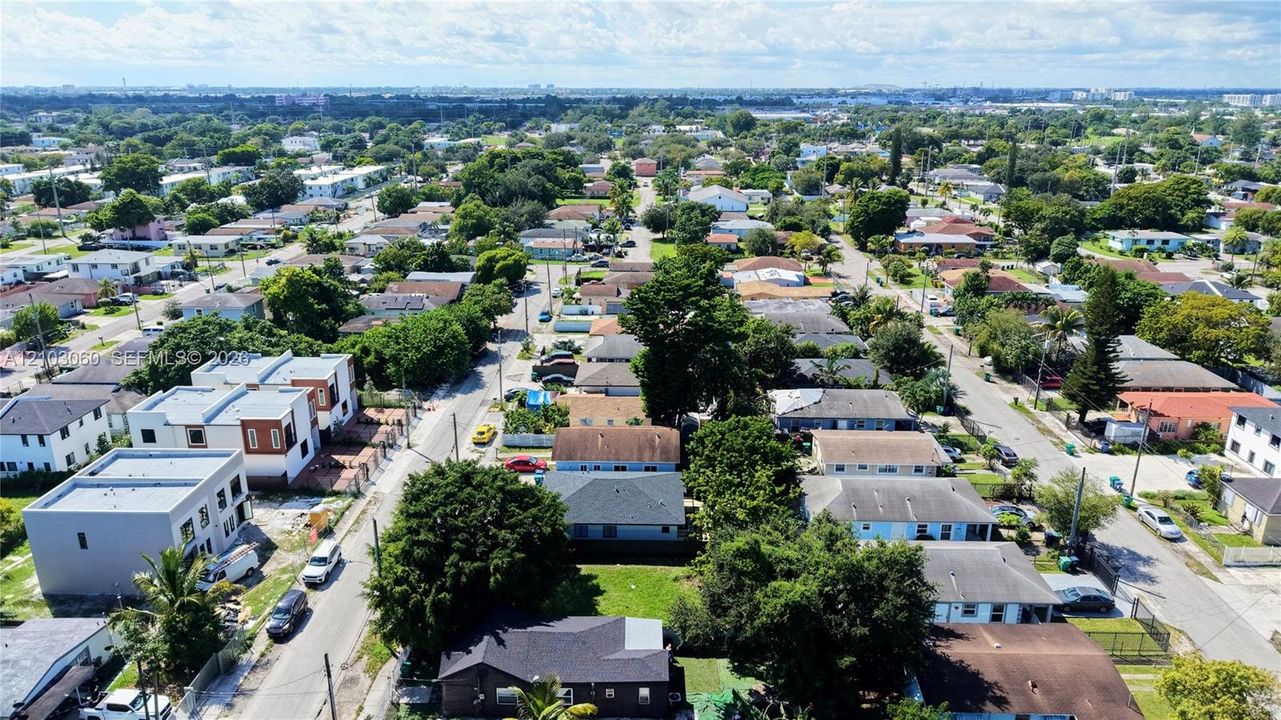 En Venta: $250,000 (0.08 acres)