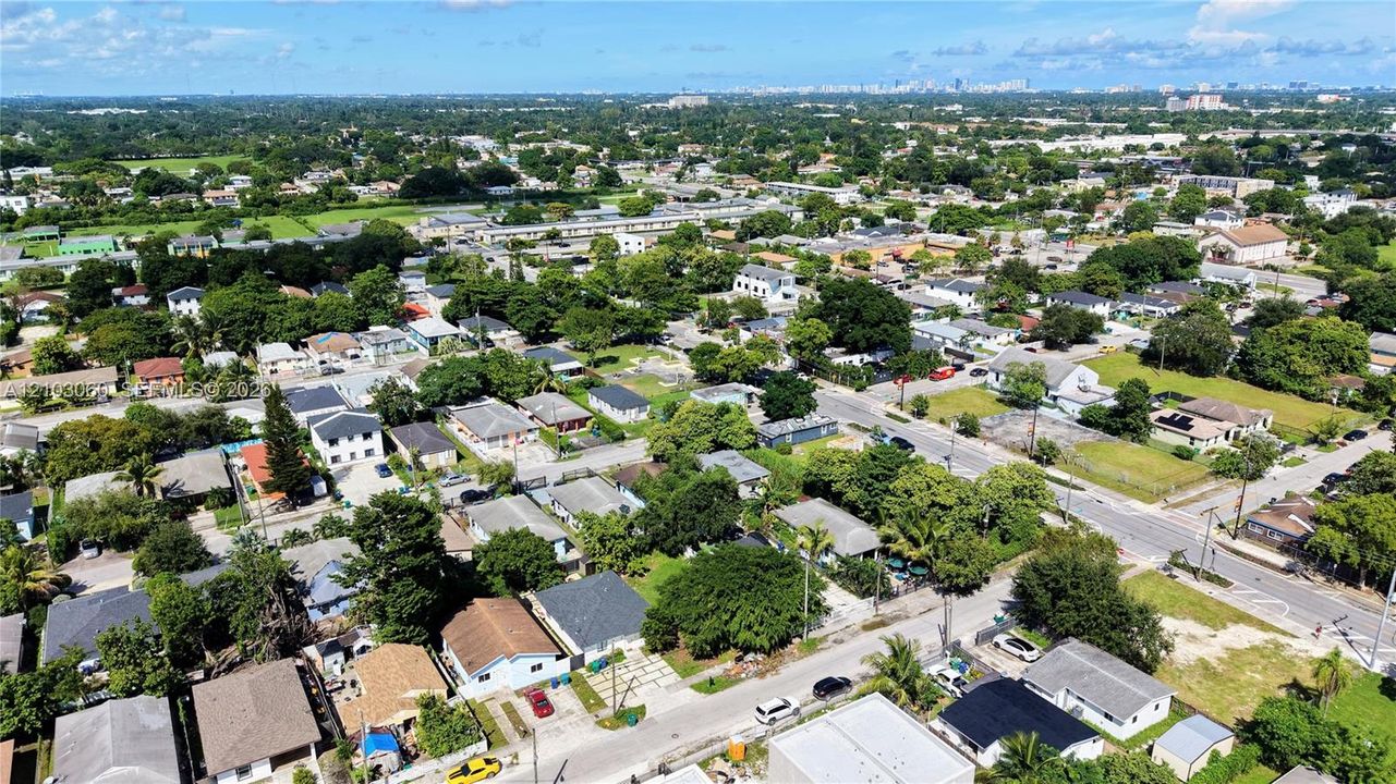 En Venta: $250,000 (0.08 acres)