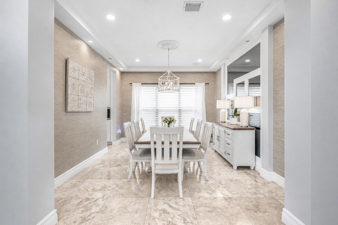 Neutral Formal Dining
