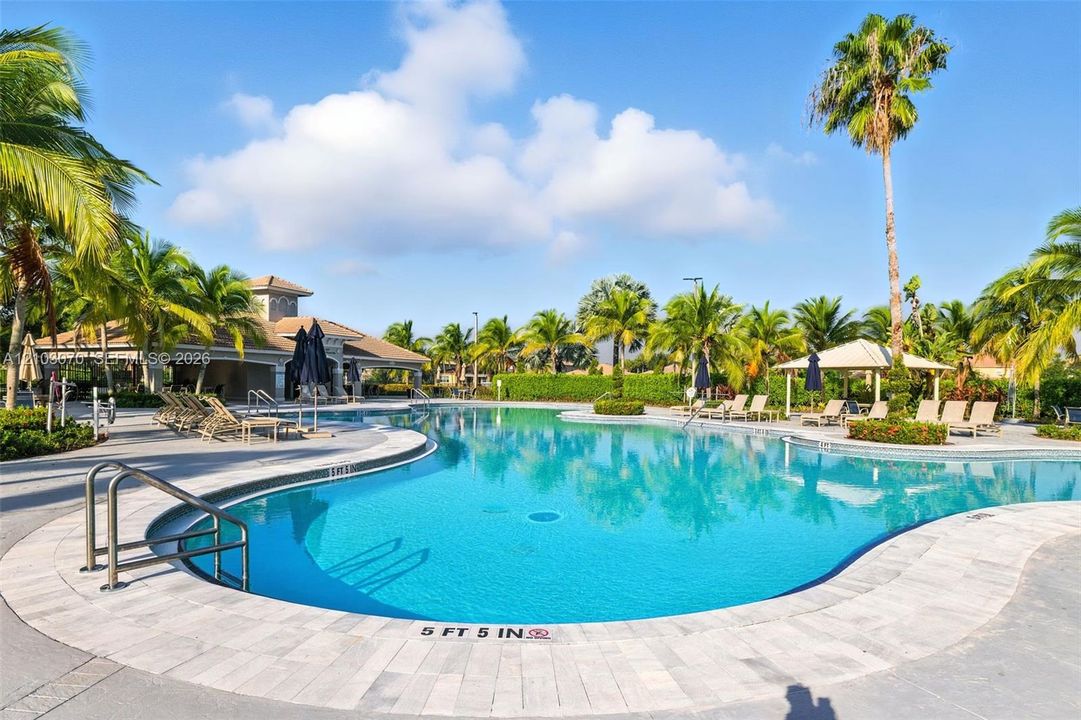 For Sale: $885,000 (4 beds, 3 baths, 2476 Square Feet)