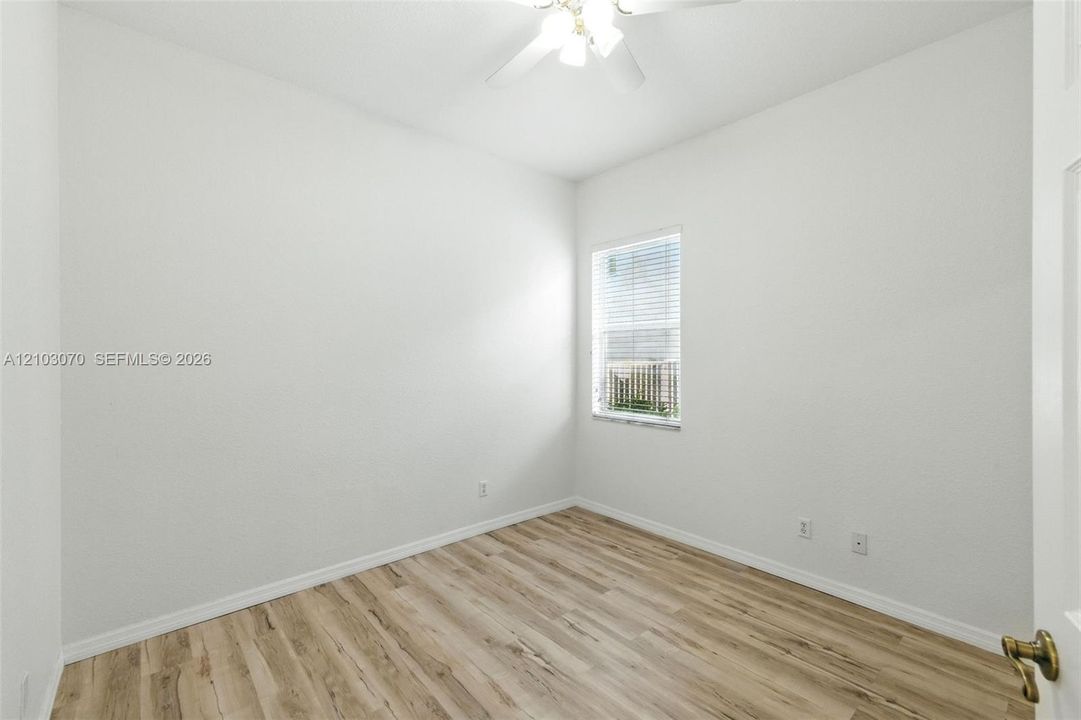 For Sale: $885,000 (4 beds, 3 baths, 2476 Square Feet)