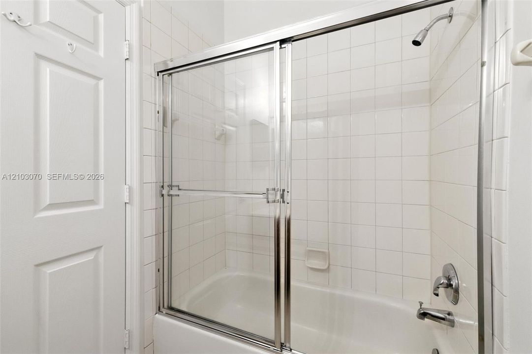 For Sale: $885,000 (4 beds, 3 baths, 2476 Square Feet)