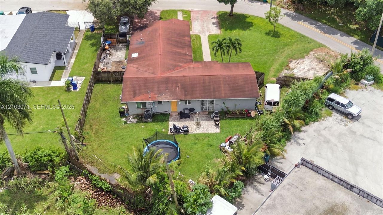 For Sale: $675,000 (0 beds, 0 baths, 2318 Square Feet)