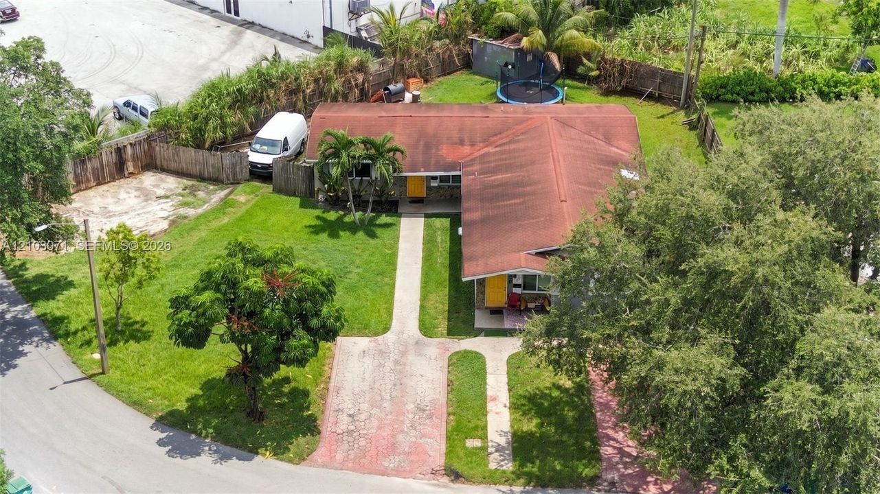 For Sale: $675,000 (0 beds, 0 baths, 2318 Square Feet)