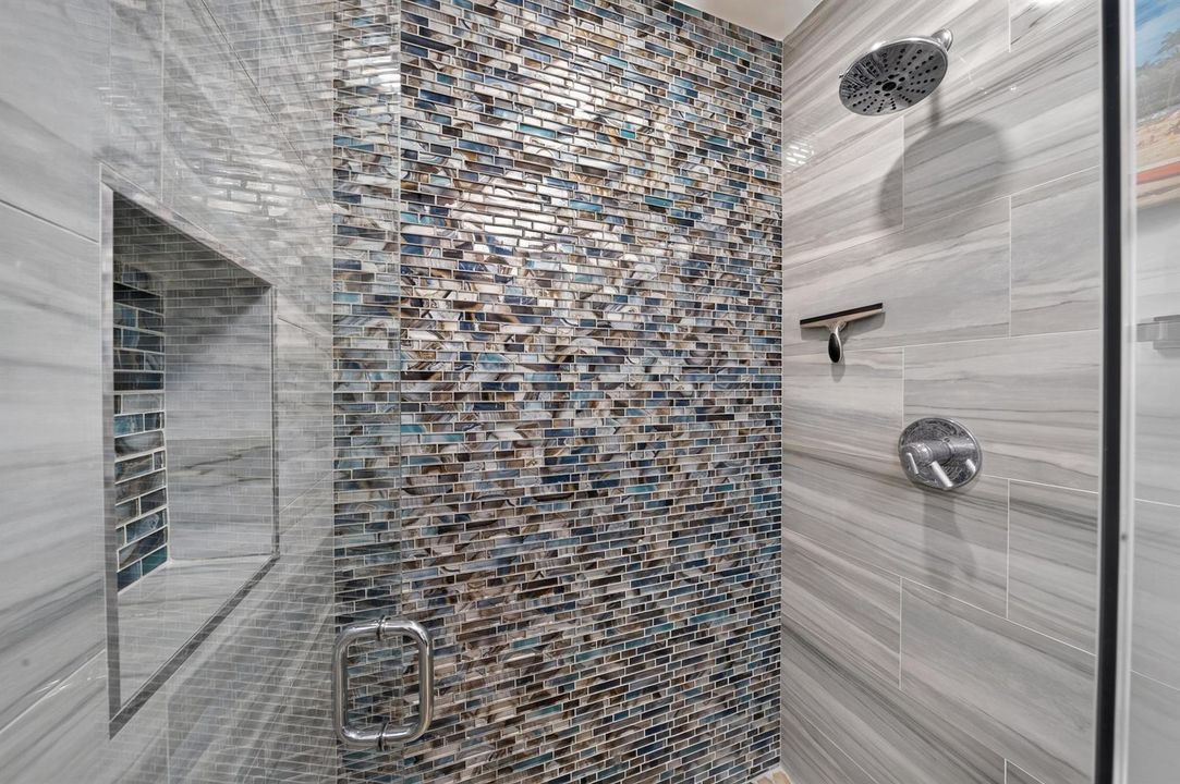 062-074-Bathroom-4096x2724