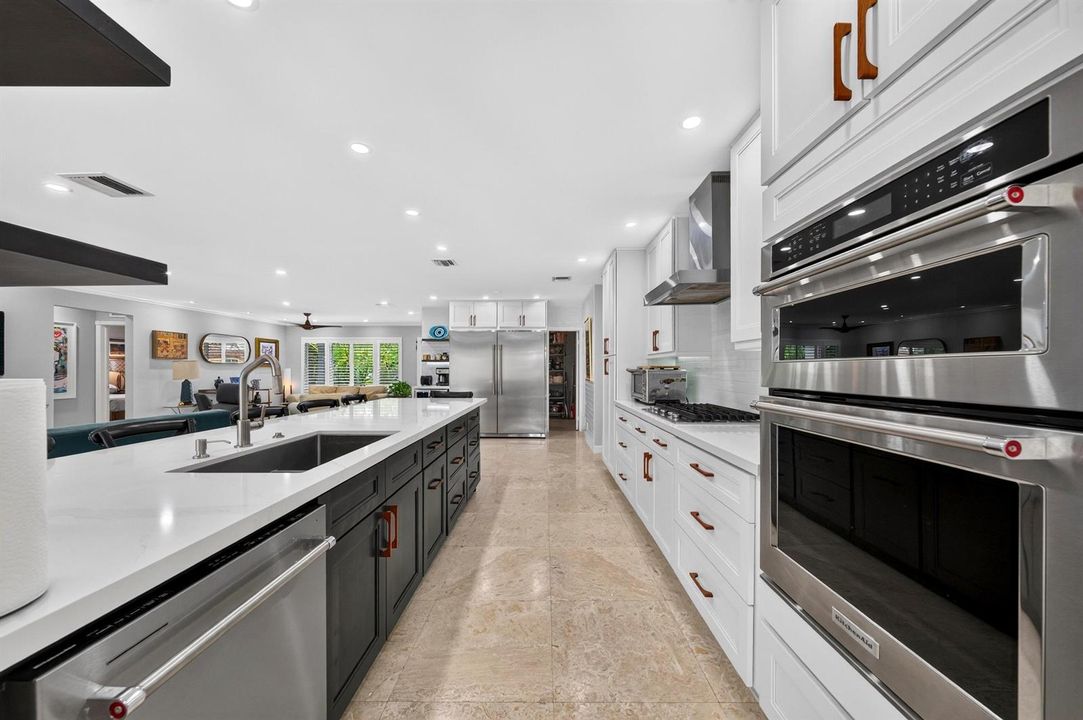 014-009-Kitchen-4000x2662