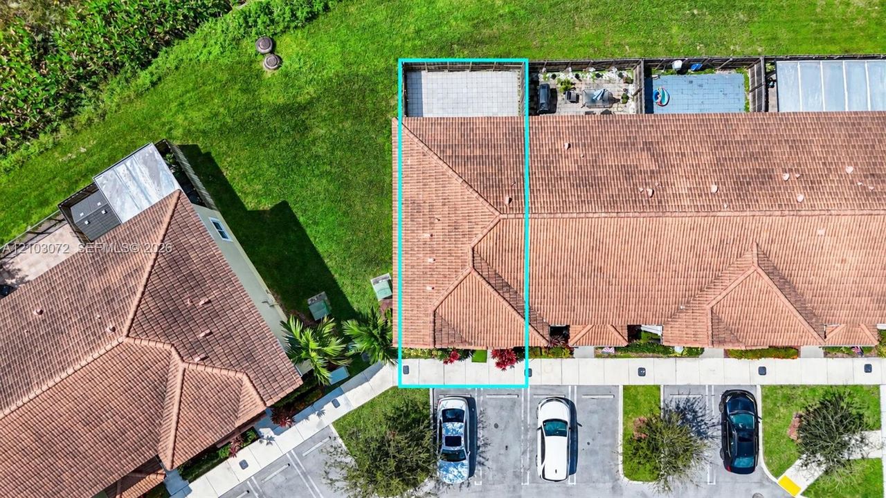 В аренду: $2,600 (4 спален, 3 ванн, 1374 Квадратных фут)