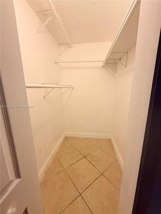 En Renta: $2,200 (2 camas, 2 baños, 1000 Pies cuadrados)