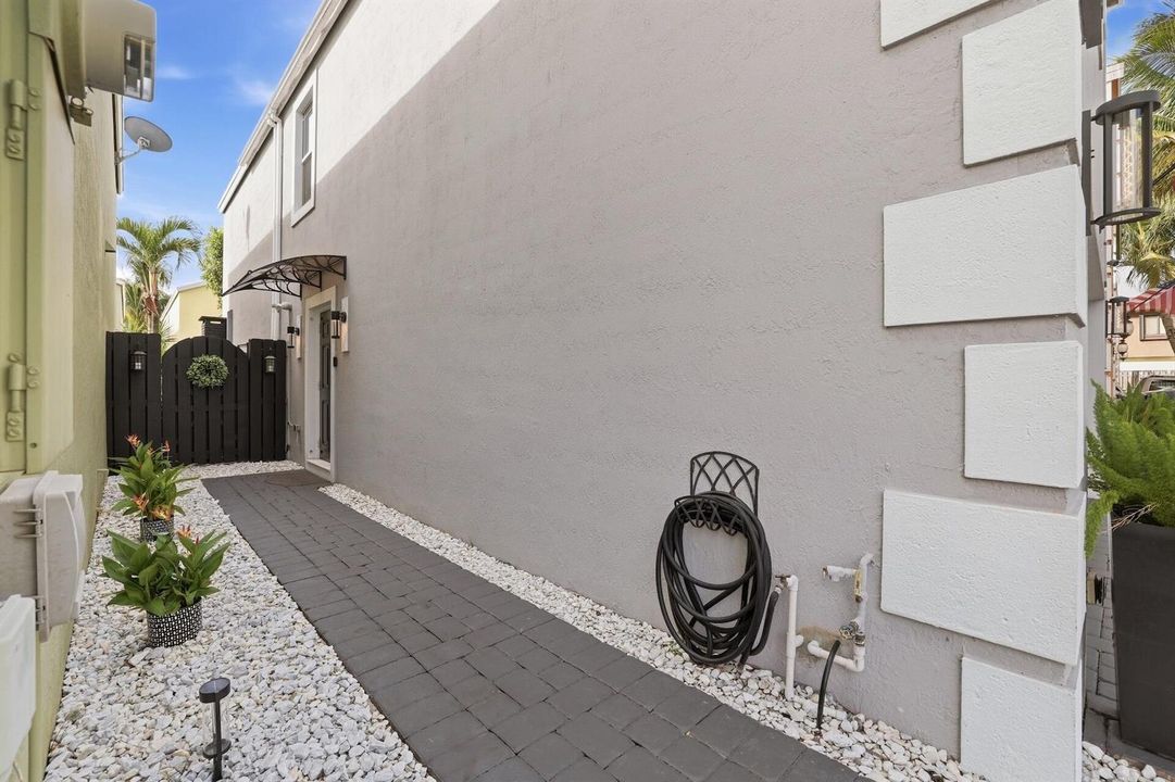 Side Walkway