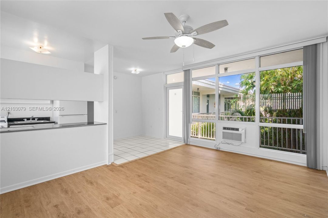 For Rent: $1,550 (0 beds, 1 baths, 450 Square Feet)