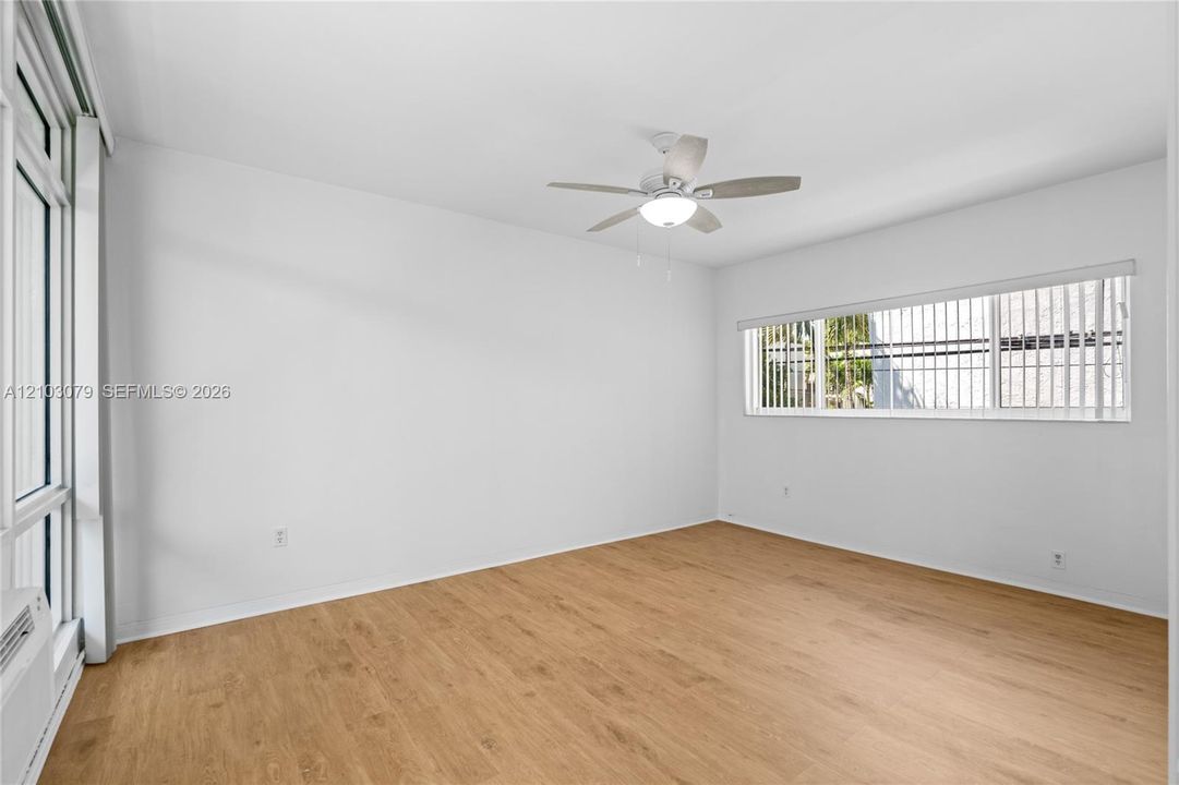 For Rent: $1,550 (0 beds, 1 baths, 450 Square Feet)