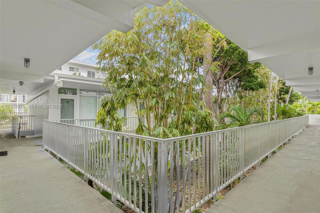 For Rent: $1,550 (0 beds, 1 baths, 450 Square Feet)