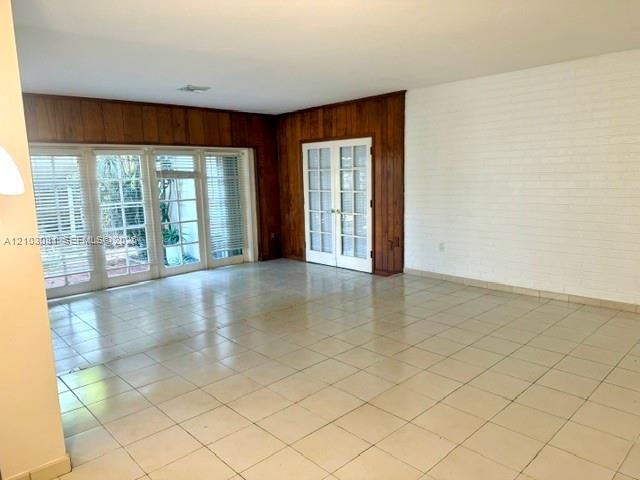 En Renta: $3,500 (3 camas, 2 baños, 2438 Pies cuadrados)