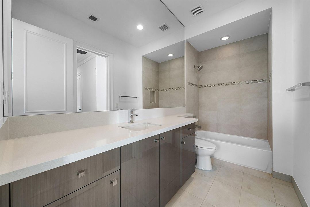 042-16526FleurdeLisWay-DelrayBeach-FL-33