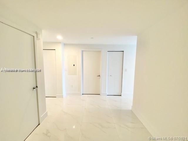 En Venta: $497,000 (1 camas, 2 baños, 937 Pies cuadrados)