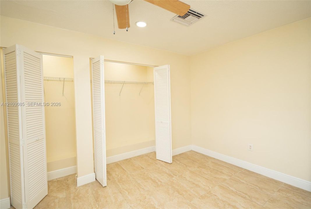 В аренду: $3,500 (3 спален, 2 ванн, 3687 Квадратных фут)