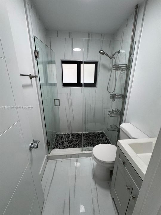 For Sale: $490,000 (2 beds, 1 baths, 849 Square Feet)