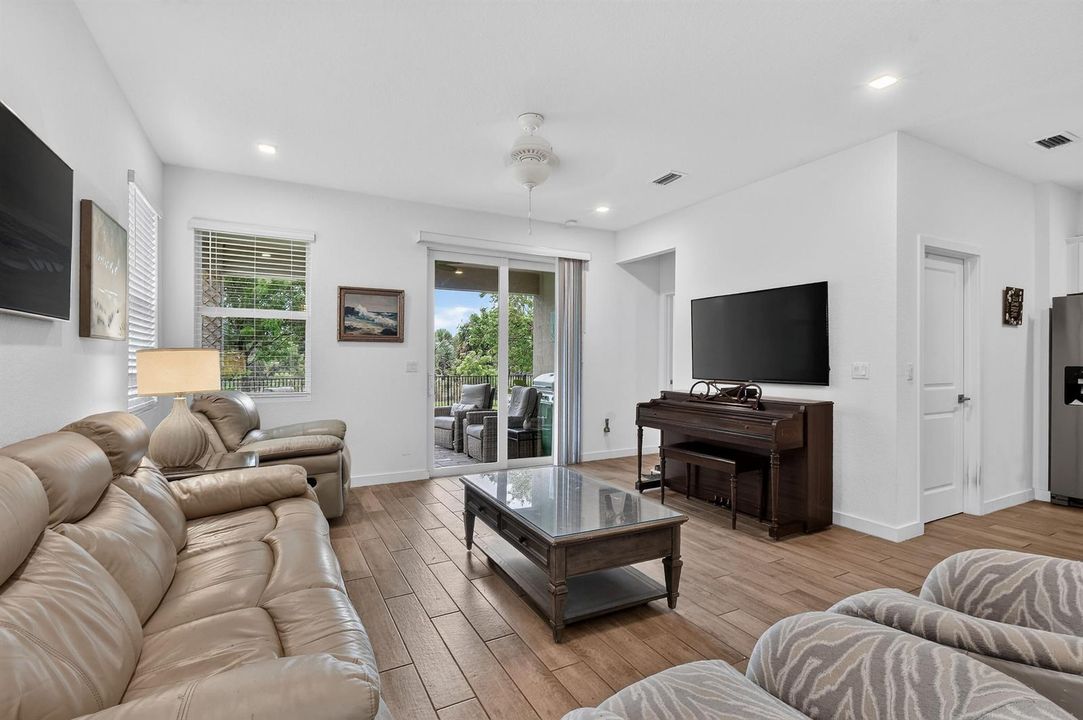 7238SEPineValleyCt(13)