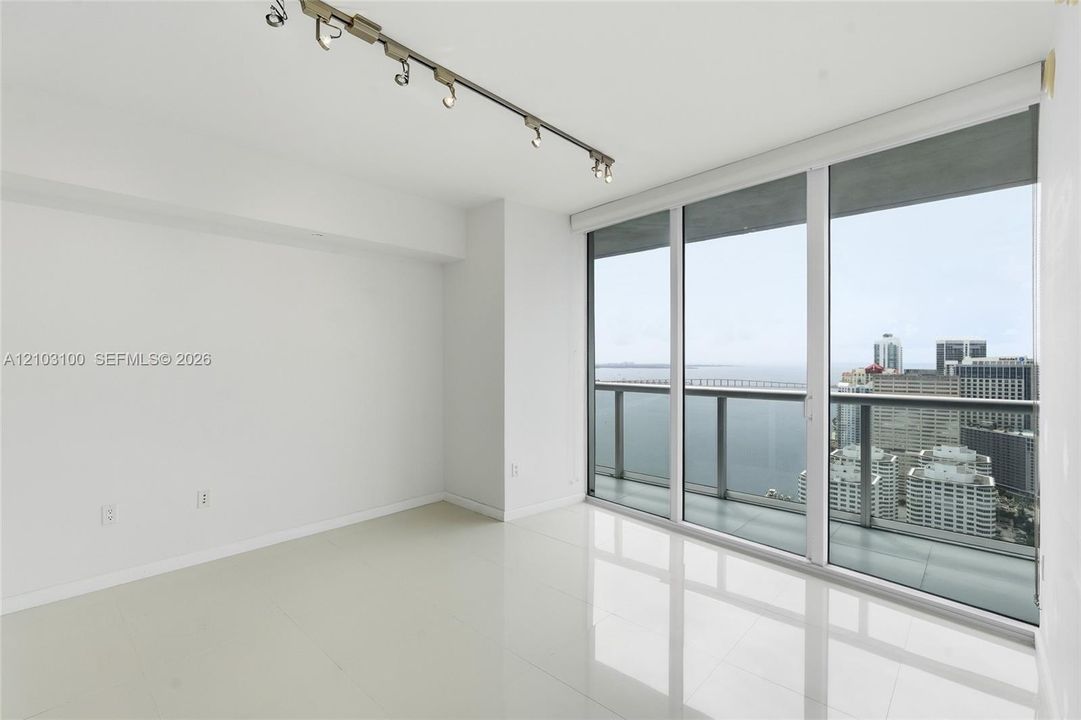 На продажу: $1,345,000 (2 спален, 2 ванн, 1518 Квадратных фут)
