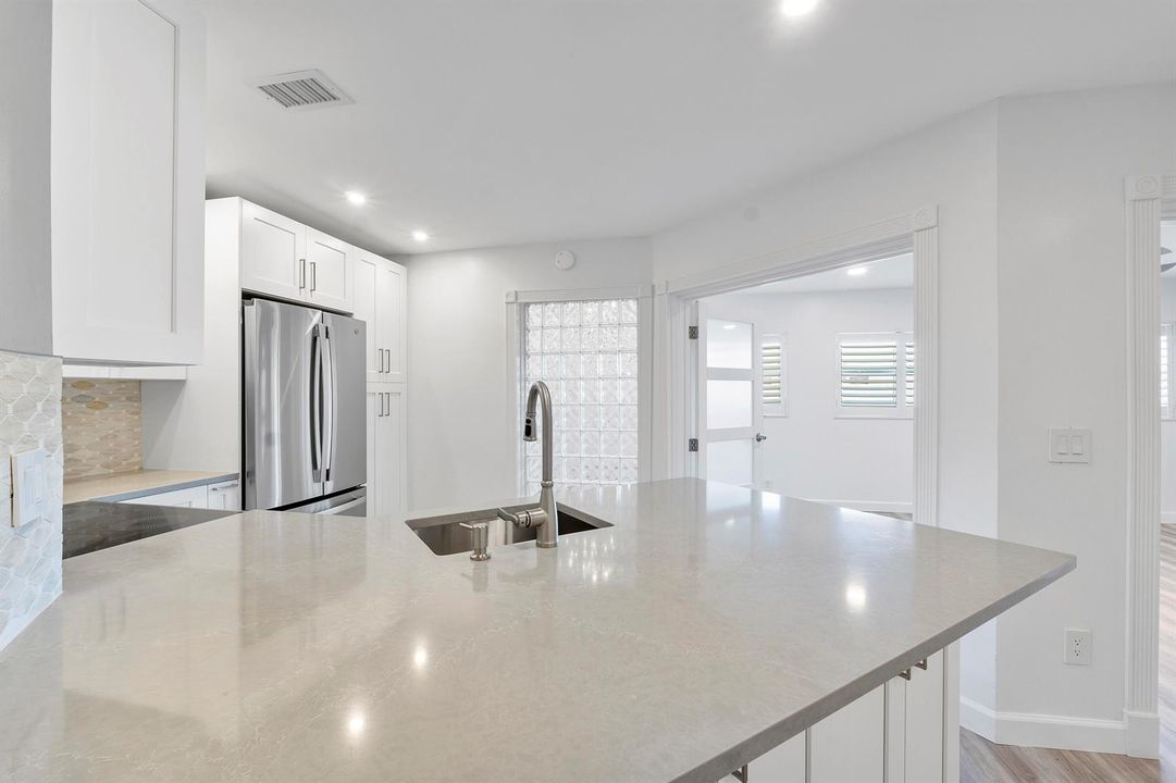 273 NW 36th Ave_006