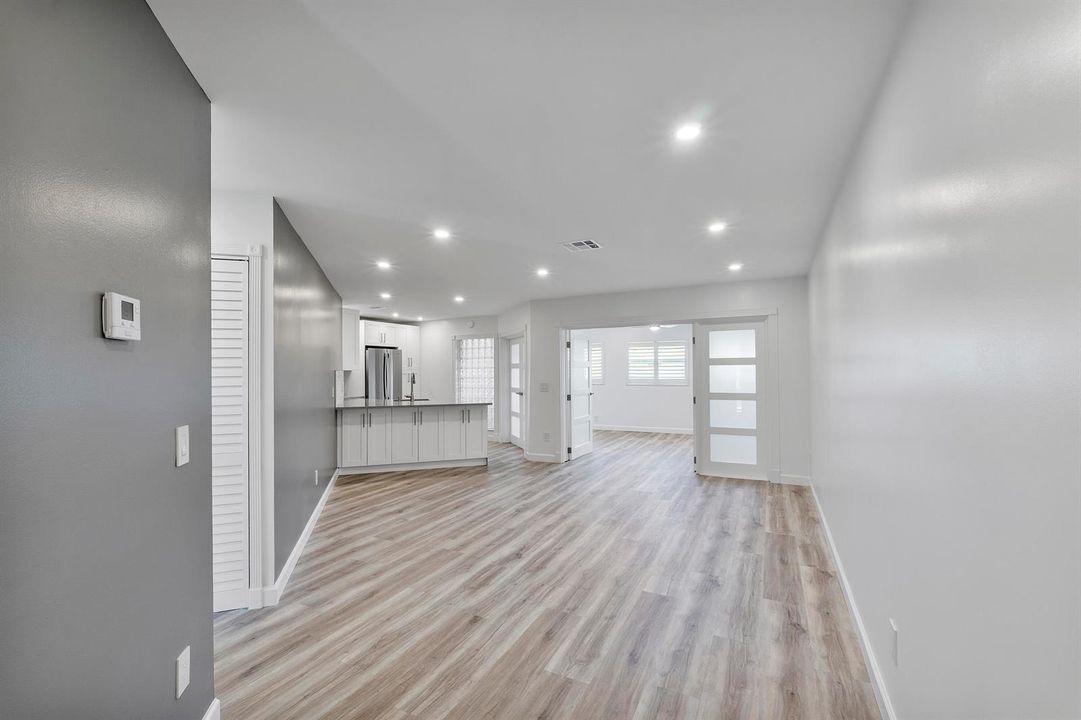 273 NW 36th Ave_002