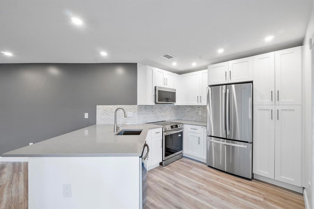 273 NW 36th Ave_010