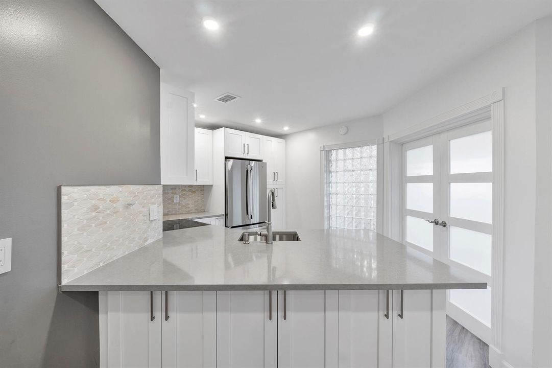 273 NW 36th Ave_005