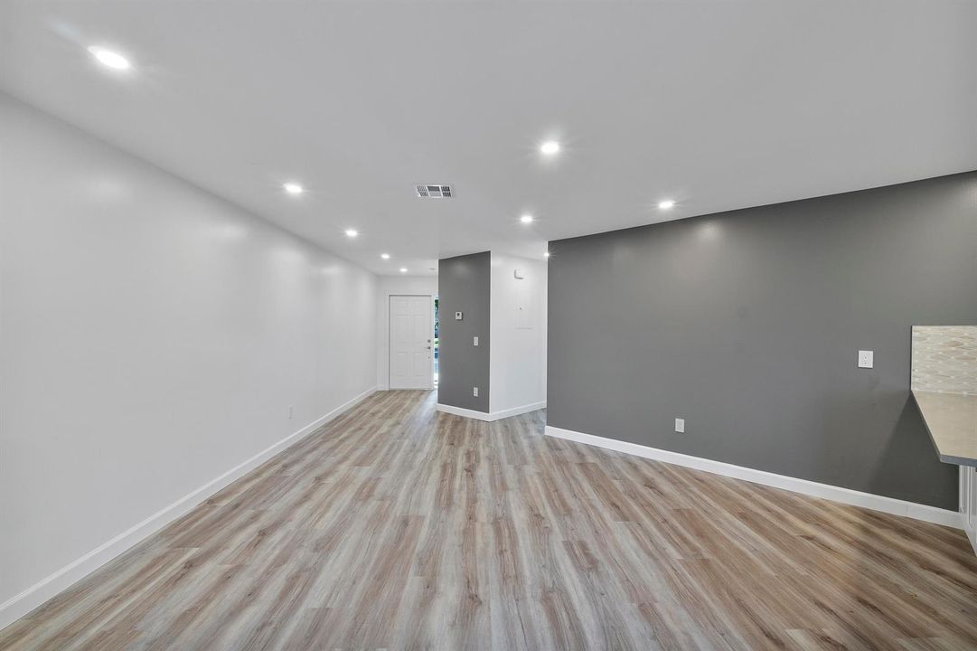 273 NW 36th Ave_013