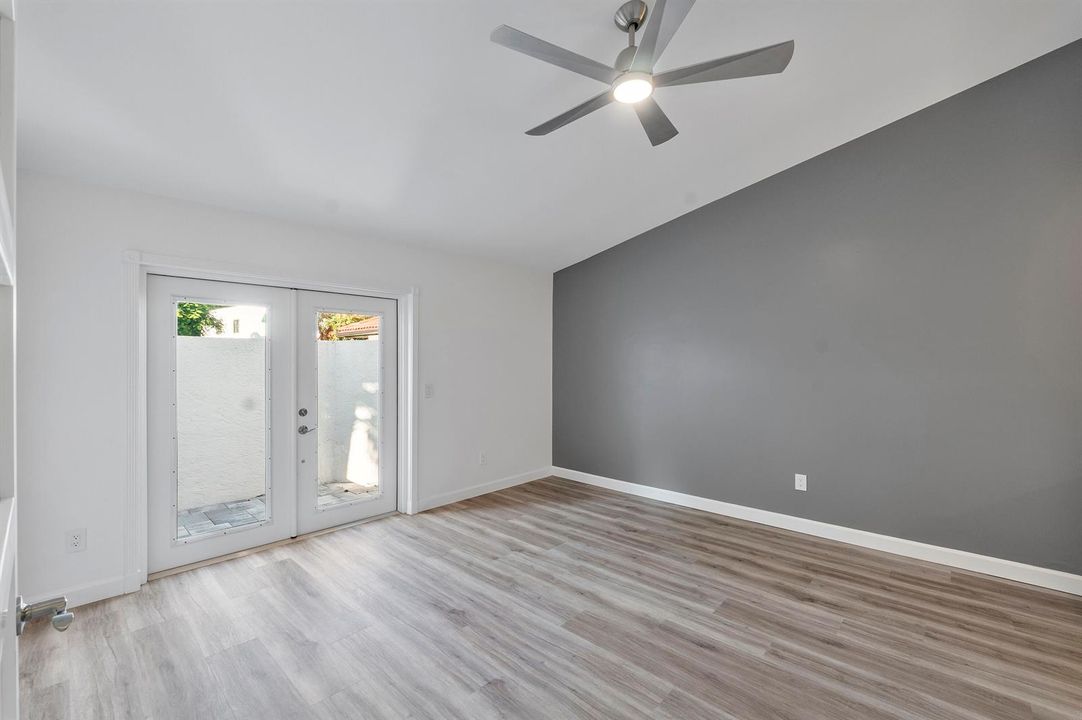 273 NW 36th Ave_016
