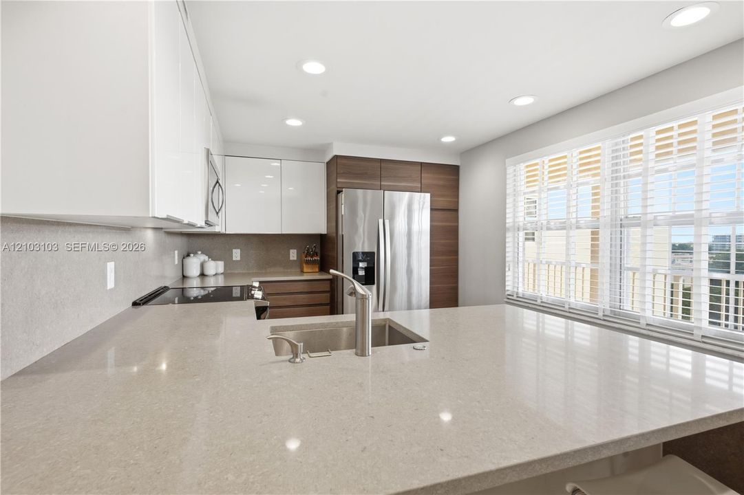 На продажу: $365,000 (3 спален, 2 ванн, 1620 Квадратных фут)
